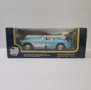1957 Chevrolet Corvette Die-Cast Model – Road Tough
